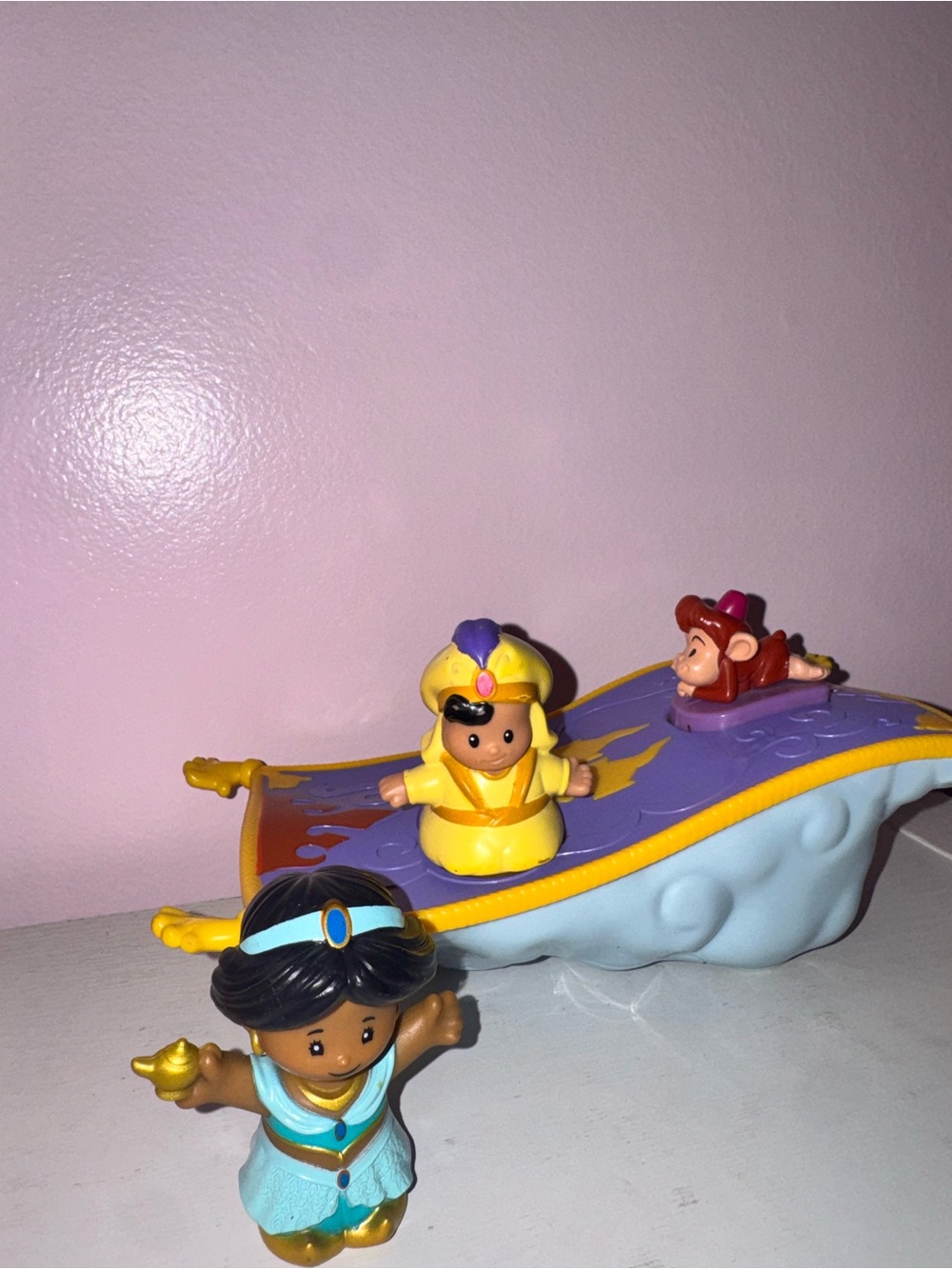 Fisher-Price Little People Magic Carpet Aladdin and Jasmine